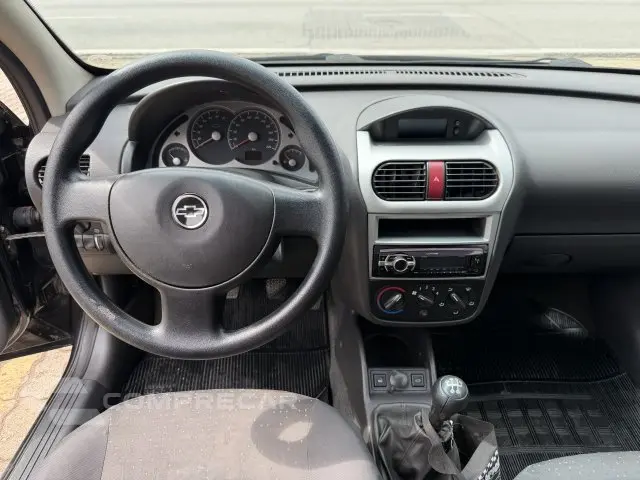 CORSA SEDAN - 1.4 MPFI PREMIUM SEDAN 8V 4P MANUAL