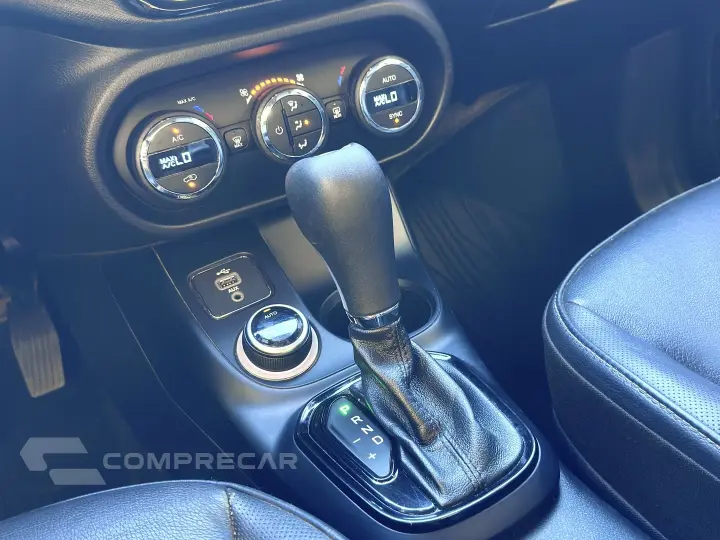 TORO 2.0 16V TURBO DIESEL FREEDOM 4WD AT9