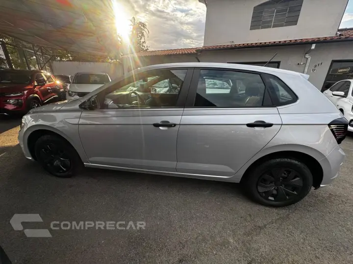 Polo Hatch 1.0 4P MPI TRACK