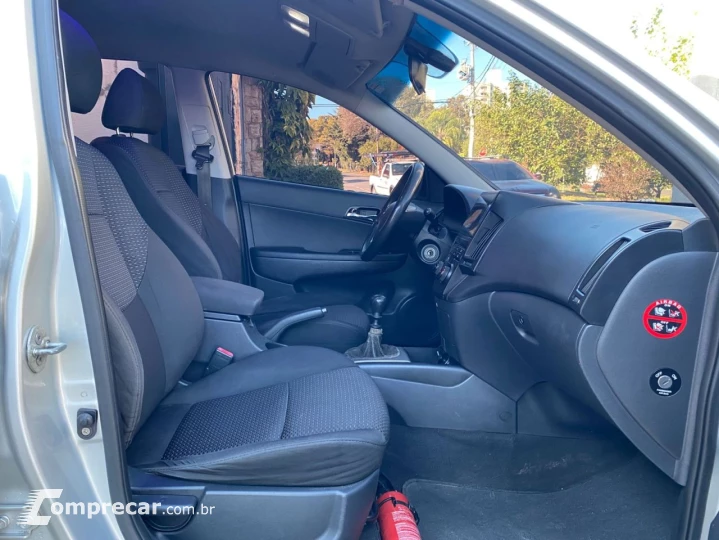 i30 2.0 16V 145cv 5p Mec.