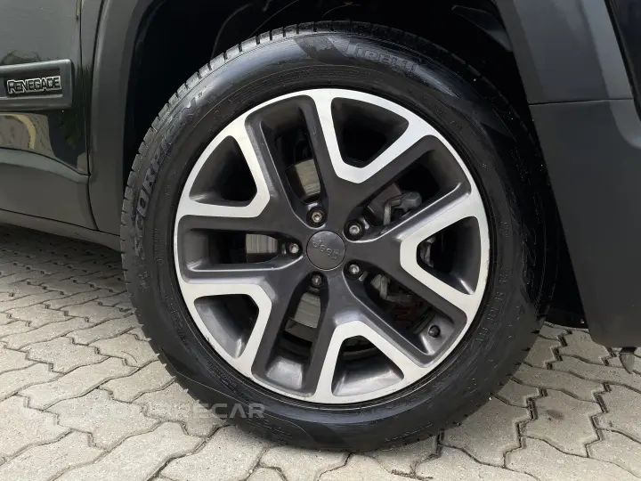 RENEGADE 1.8 16V FLEX LONGITUDE 4P AUTOMÁTICO
