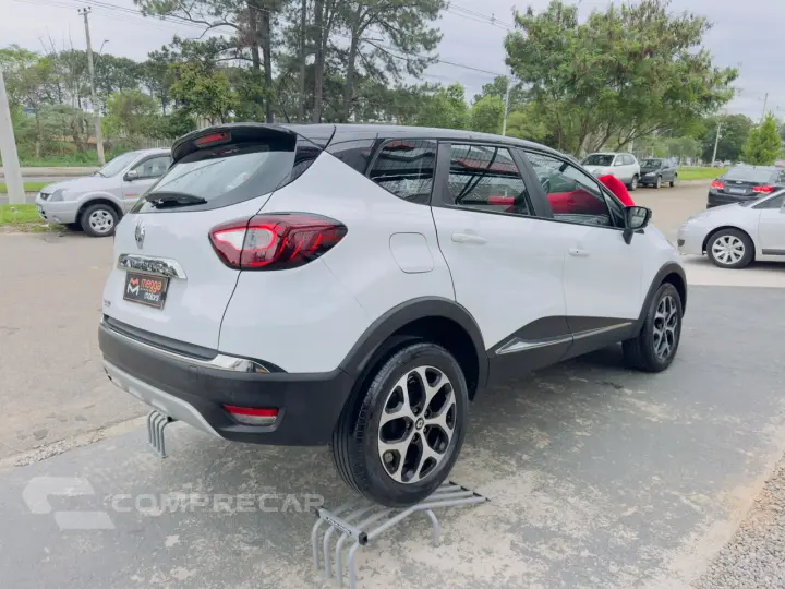 Captur 1.6 16V 4P FLEX SCE INTENSE X-TRONIC CVT