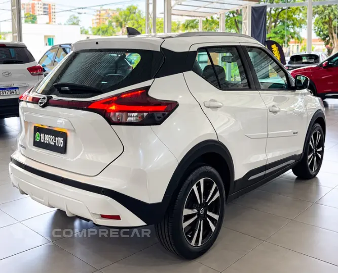 KICKS ADVANCE CVT