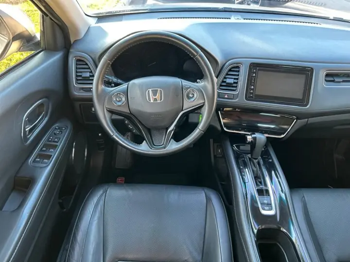 HR-V