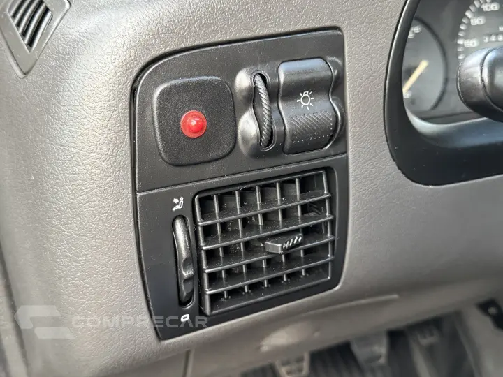PARATI 1.8 CLI 8V GASOLINA 2P MANUAL