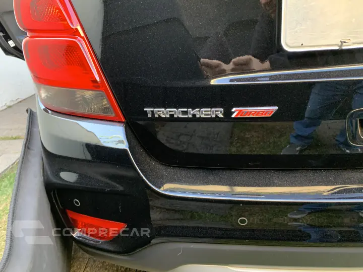 TRACKER 1.4 16V Turbo Midnight