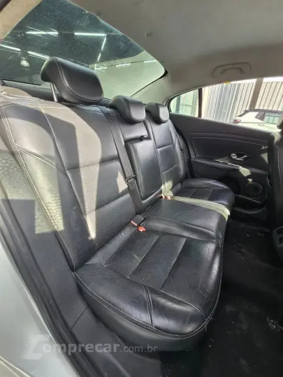 FLUENCE Sed. Dynamique 2.0 16V FLEX Aut.