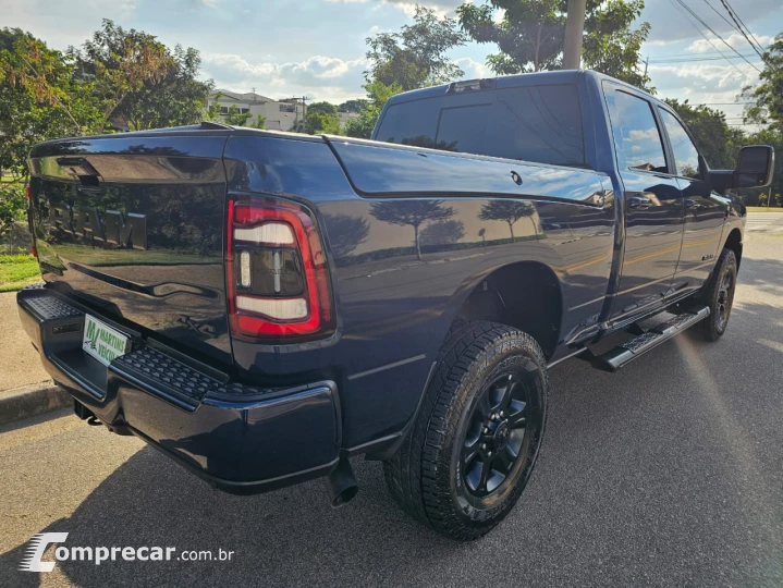 2500 6.7 I6 Turbo Laramie CD 4X4