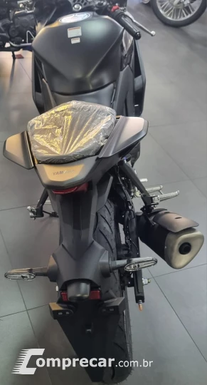 R3 Connected 321cc