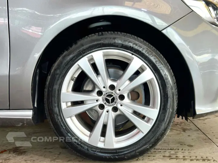 A 200 1.6 CGI FLEX 7G-DCT