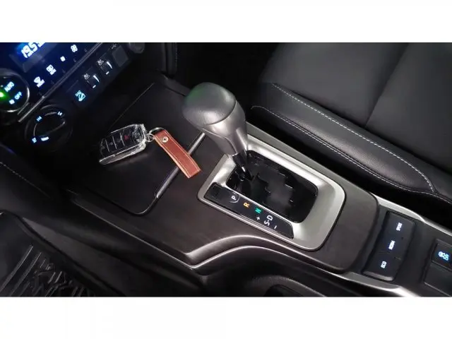 HILUX SW4 - 2.8 D-4D TURBO SRX 4X4 AUTOMÁTICO