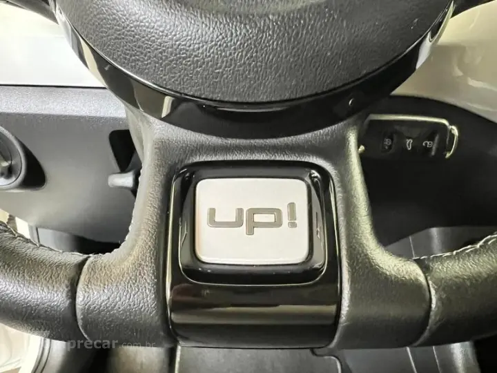 UP! CROSS 1.0 TSI TOTAL FLEX MEC. 4P