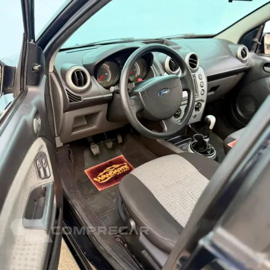 Fiesta Sedan SE 1.6 8V Flex 4p