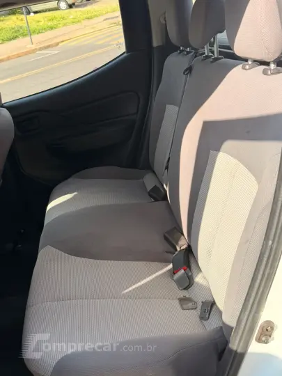 L200 TRITON 2.4 16V Turbo Sport GL CD 4X4