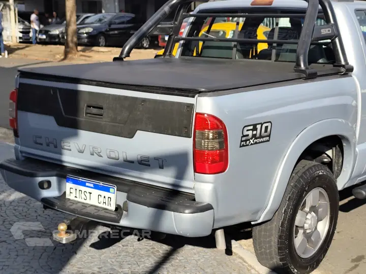 S10 2.4 MPFI EXECUTIVE 4X2 CD 8V FLEX 4P MANUAL