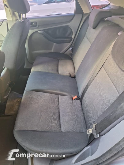 FOCUS 2.0 Ghia 16V