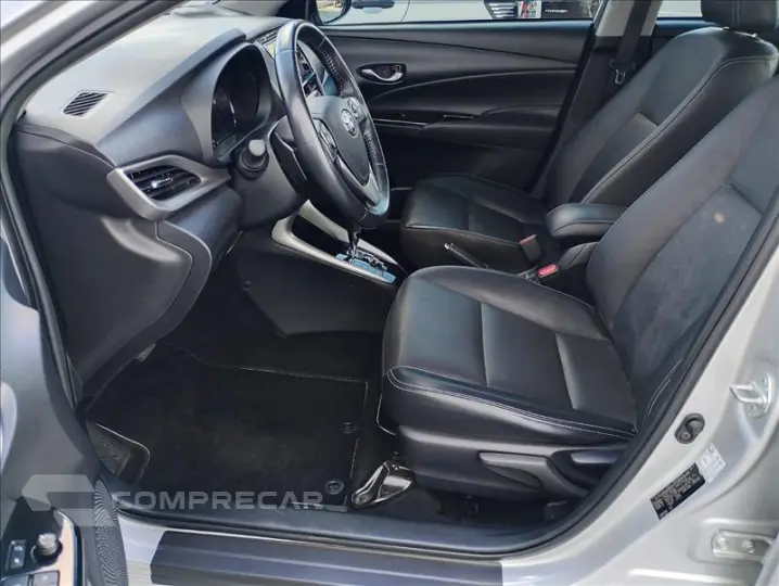 YARIS 1.5 16V Sedan XLS Connect