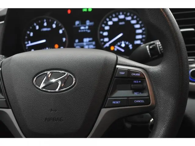 ELANTRA - 2.0 16V 4P AUTOMÁTICO
