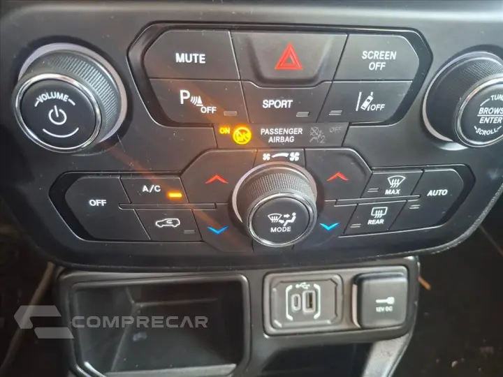 RENEGADE 1.3 T270 TURBO FLEX AT6