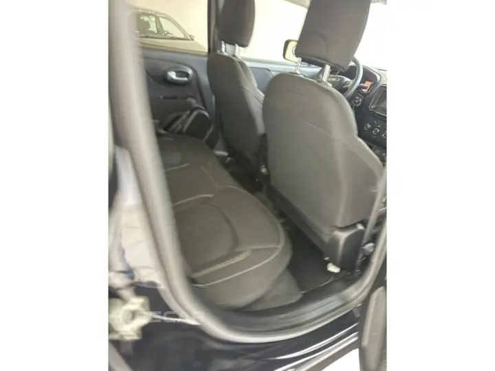 RENEGADE 1.3 T270 TURBO FLEX AT6