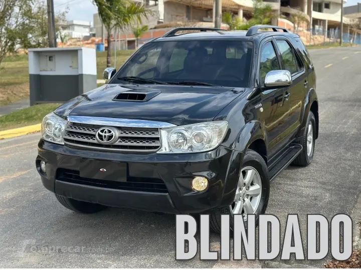 HILUX SW4 3.0 SRV 4X4 7 LUGARES 16V TURBO INTERCOOLER DIESEL