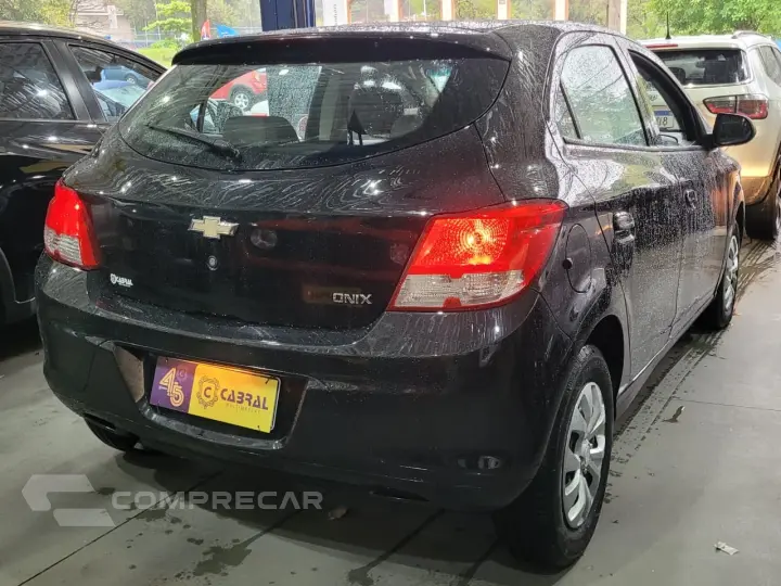 ONIX HATCH LS 1.0 8V FlexPower 5p Mec.