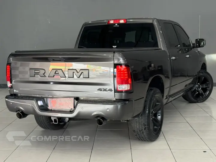 CLASSIC 5.7 V8 GASOLINA LARAMIE CD 4X4 AUTOMÁTICO