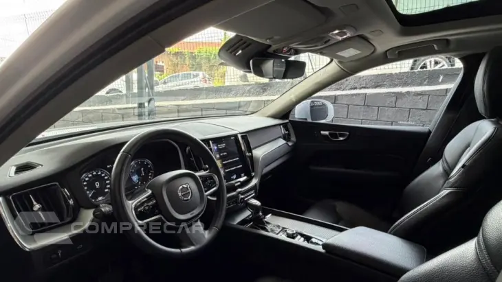 XC 60 T-5 MOMENTUM 2.0 254cv AWD 5p