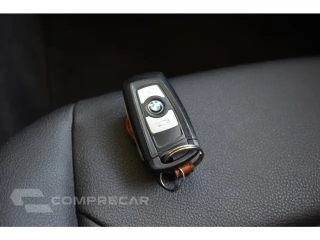 320i - 2.0 16V TURBO ACTIVE 4P AUTOMÁTICO