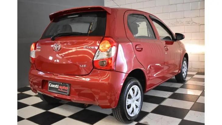 ETIOS HATCH - 1.3 X 16V 4P MANUAL