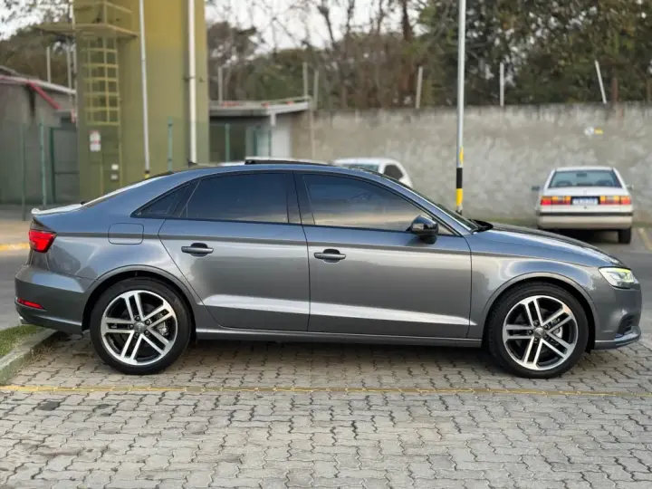A3 Sedan 2.0 16V 4P TFSI PERFORMANCE BLACK S-TRONIC AUTOMÁTI