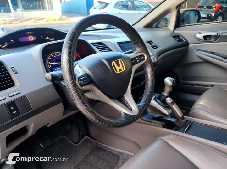 CIVIC 1.8 LXL 16V