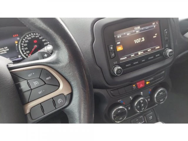 RENEGADE - 1.8 16V LONGITUDE 4P AUTOMÁTICO
