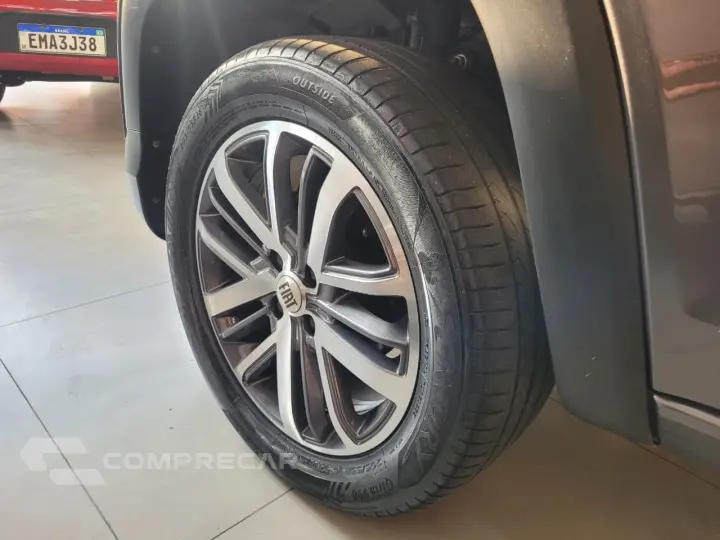 Strada Volcano 1.3 Flex 8V CD Aut.