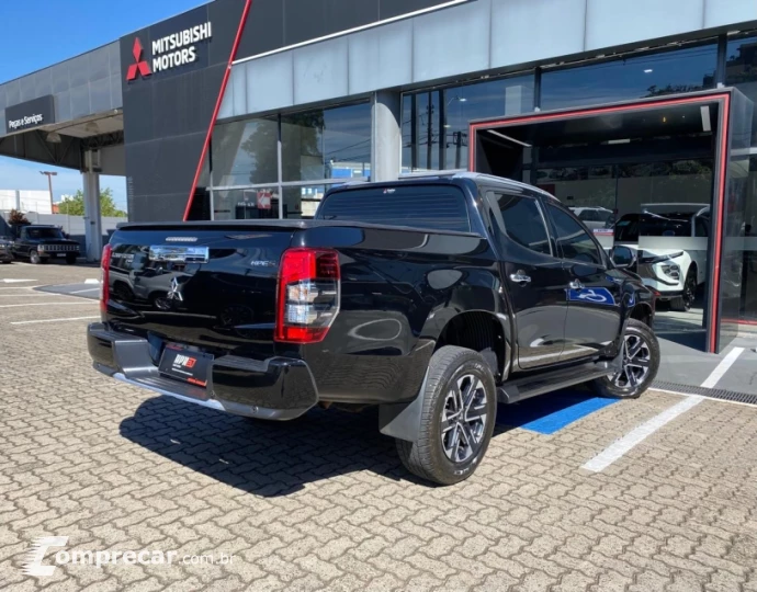 L200 TRITON 2.4 16V Turbo Sport Hpe-s CD 4X4