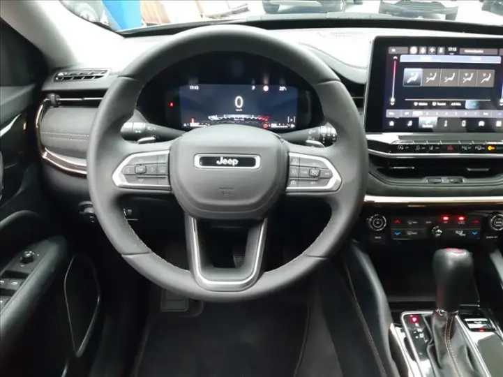 COMMANDER 1.3 T270 Turbo Limited