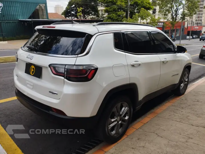 Compass 1.3 16V 4P FLEX LONGITUDE 80 ANOS T270 TURBO AUTOMÁT