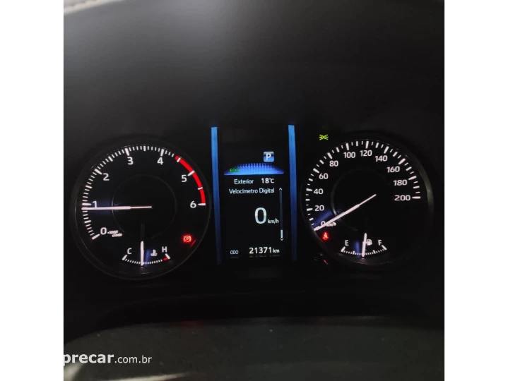 HILUX SW4 2.8 D-4D TURBO DIESEL SRX PLATINUM 7L 4X4 AUTOMÁTI