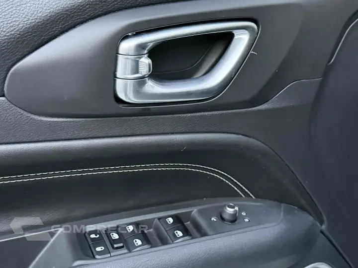 COMPASS 1.3 T270 TURBO FLEX LONGITUDE AT6