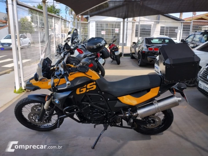 F 800