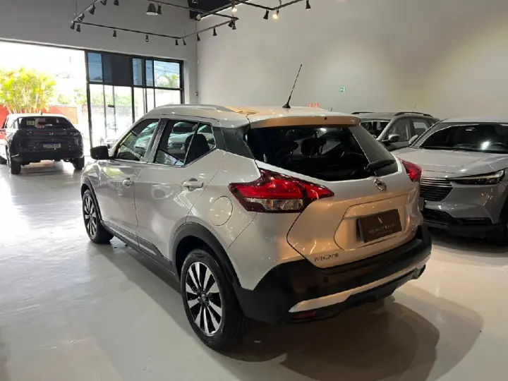 KICKS 1.6 16V FLEXSTART SV 4P XTRONIC