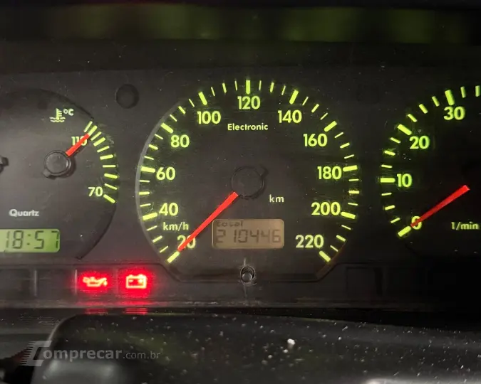 Santana 2.0 Mi 2p e 4p