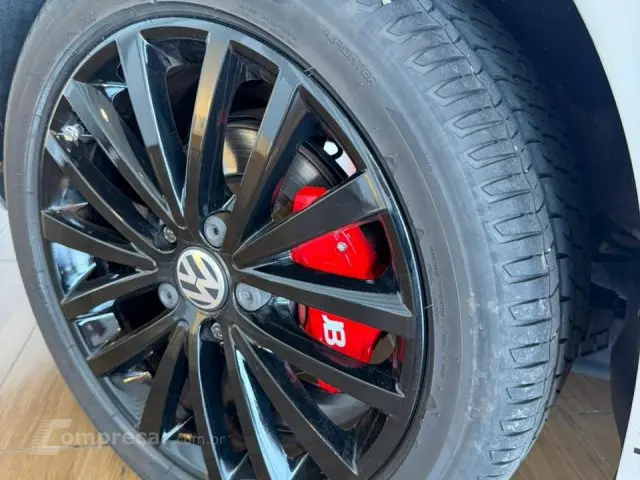 JETTA - 2.0 COMFORTLINE 4P MANUAL