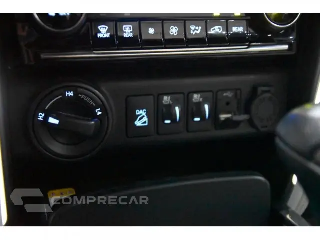 HILUX SW4 - 2.8 D-4D TURBO DIAMOND 7L 4X4 AUTOMÁTICO
