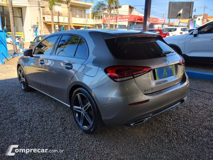 A 250 2.0 16V 4P SPORT TURBO AUTOMATIZADO