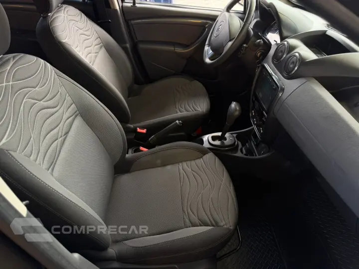 DUSTER TECHROAD 2.0 Hi-Flex 16V Aut.