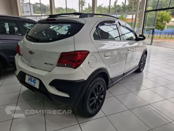 Onix Hatch 1.4 4P FLEX ACTIV AUTOMÁTICO