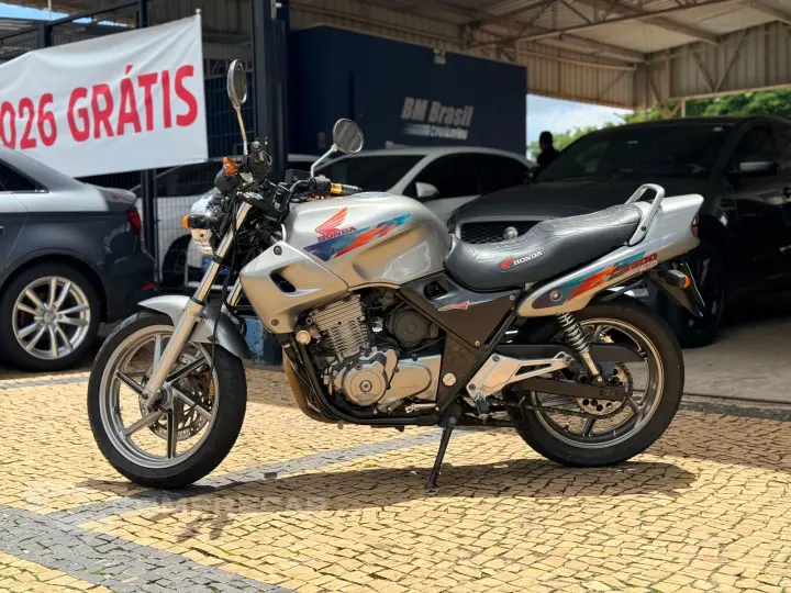 CB 500