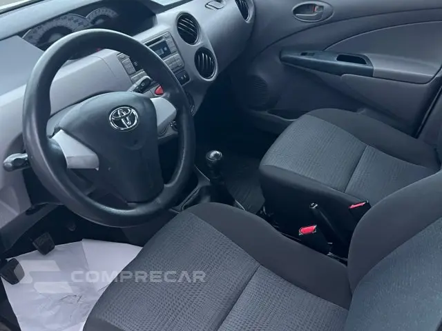 ETIOS HATCH - 1.3 XS 16V 4P MANUAL