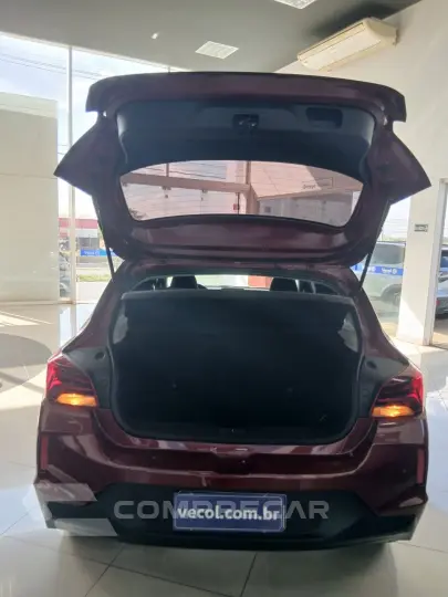 Onix Hatch 1.0 12V 4P FLEX LT